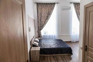 Мини-отель Mini-Hotel Freedom Mercurius Львов Улучшенный двухместный номер с 1 кроватью или 2 отдельными кроватями-6