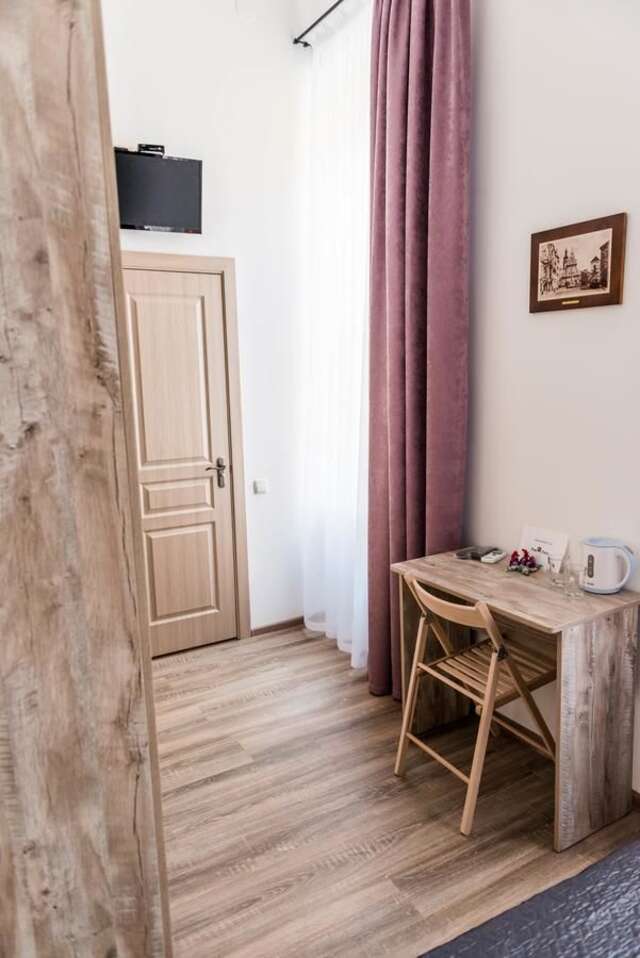 Мини-отель Mini-Hotel Freedom Mercurius Львов-34